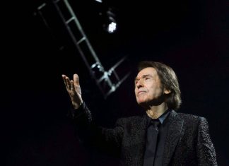 El regreso de Raphael tendrá que esperar