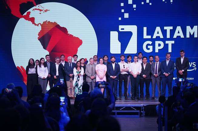 latam-gpt-lanzamiento.jpg__1440x2000_q70_subsampling-2